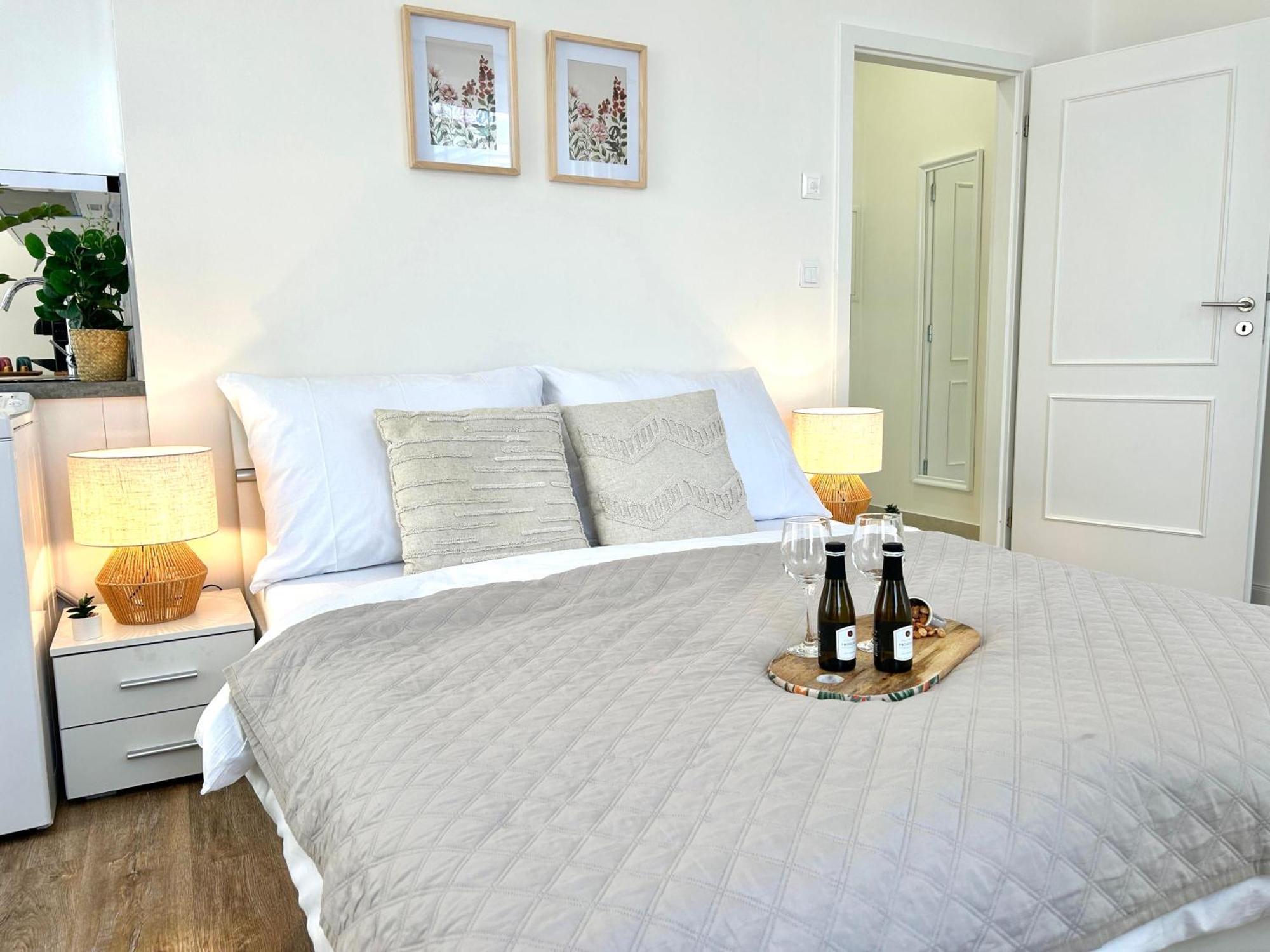 Treetess City Centre Prague Apartments Praga Exterior foto